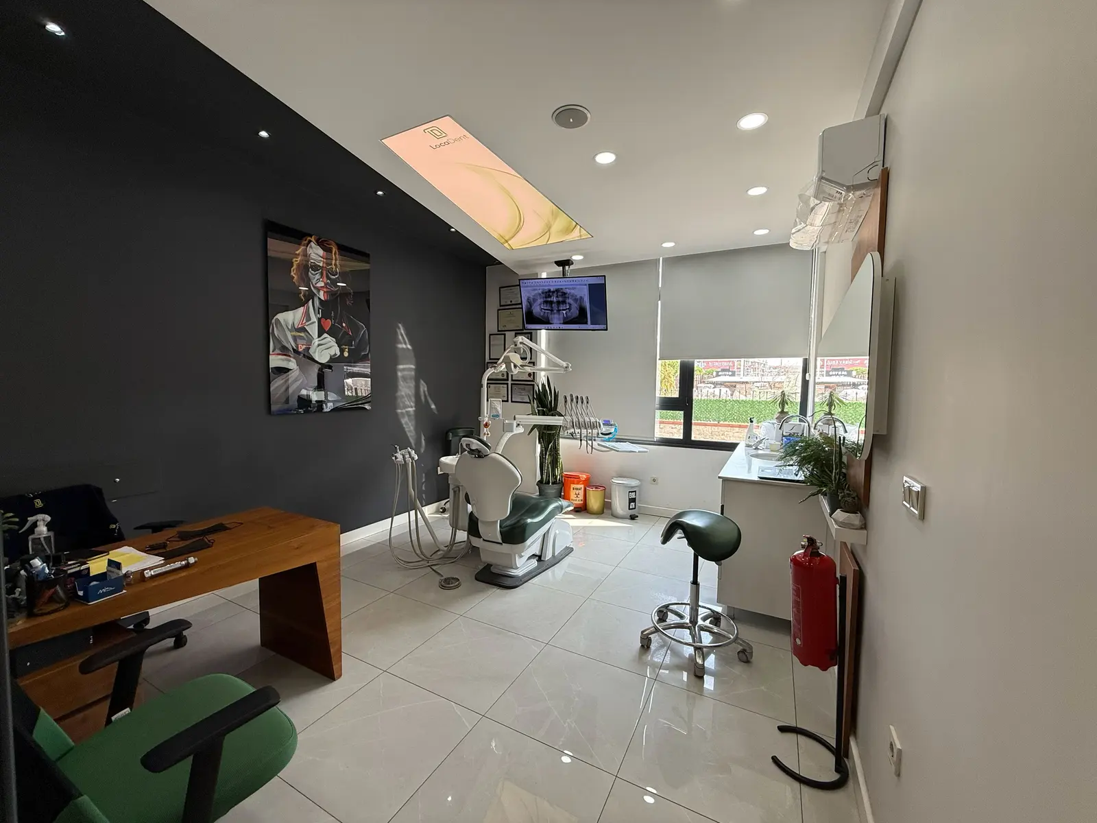 Locadent Ağız ve Diş Sağlığı Polikliniği