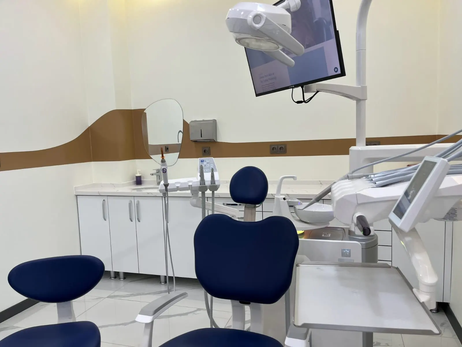 Özel Ganosdent Ağız ve Diş Sağlığı Polikliniği