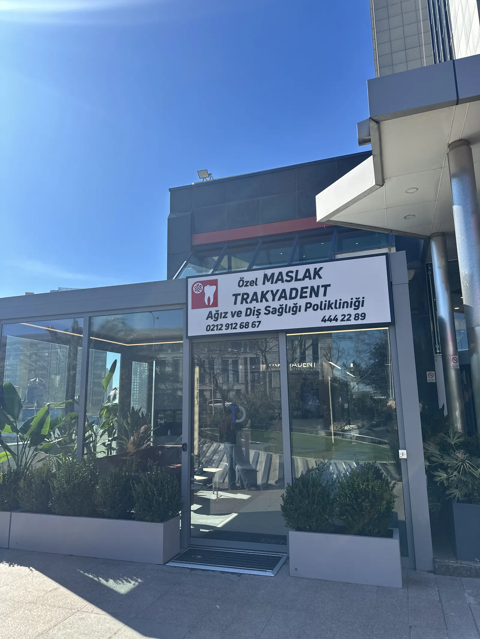 Özel Maslak Trakyadent Ağız ve Diş Sağlığı Polikliniği
