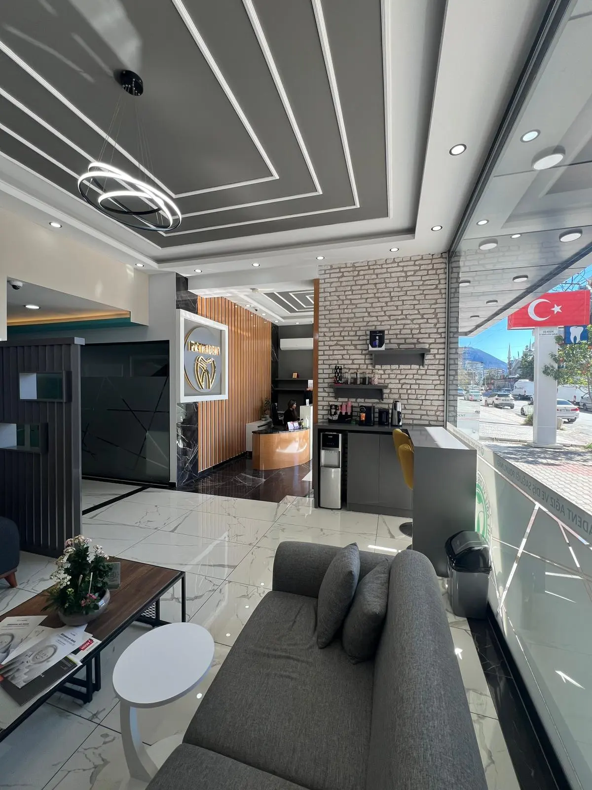 Özel Petradent Ağız ve Diş Sağlığı Polikliniği