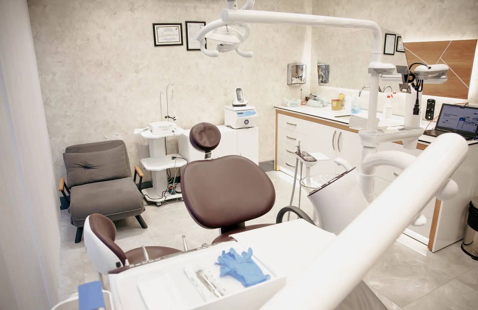 SEA DENTAL AĞIZ ve DİŞ SAĞLIĞI POLİKLİNİĞİ
