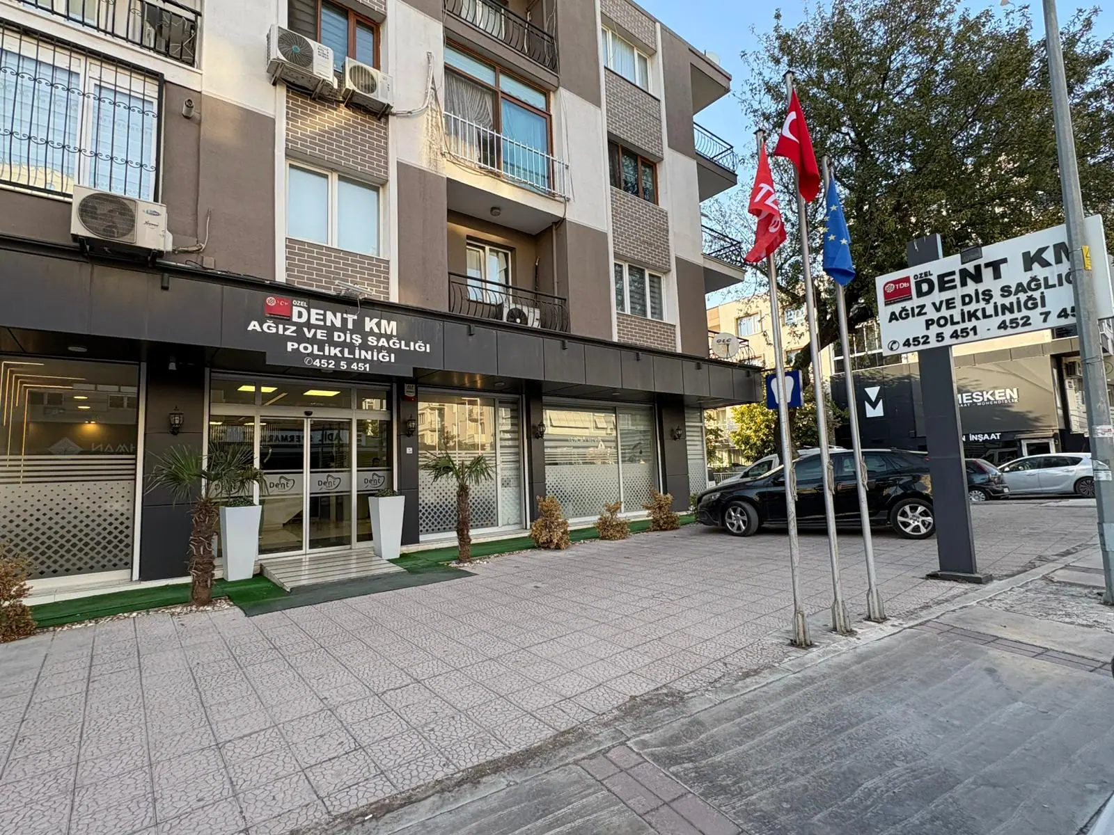 Özel Dent KM Ağız ve Diş Polikliniği