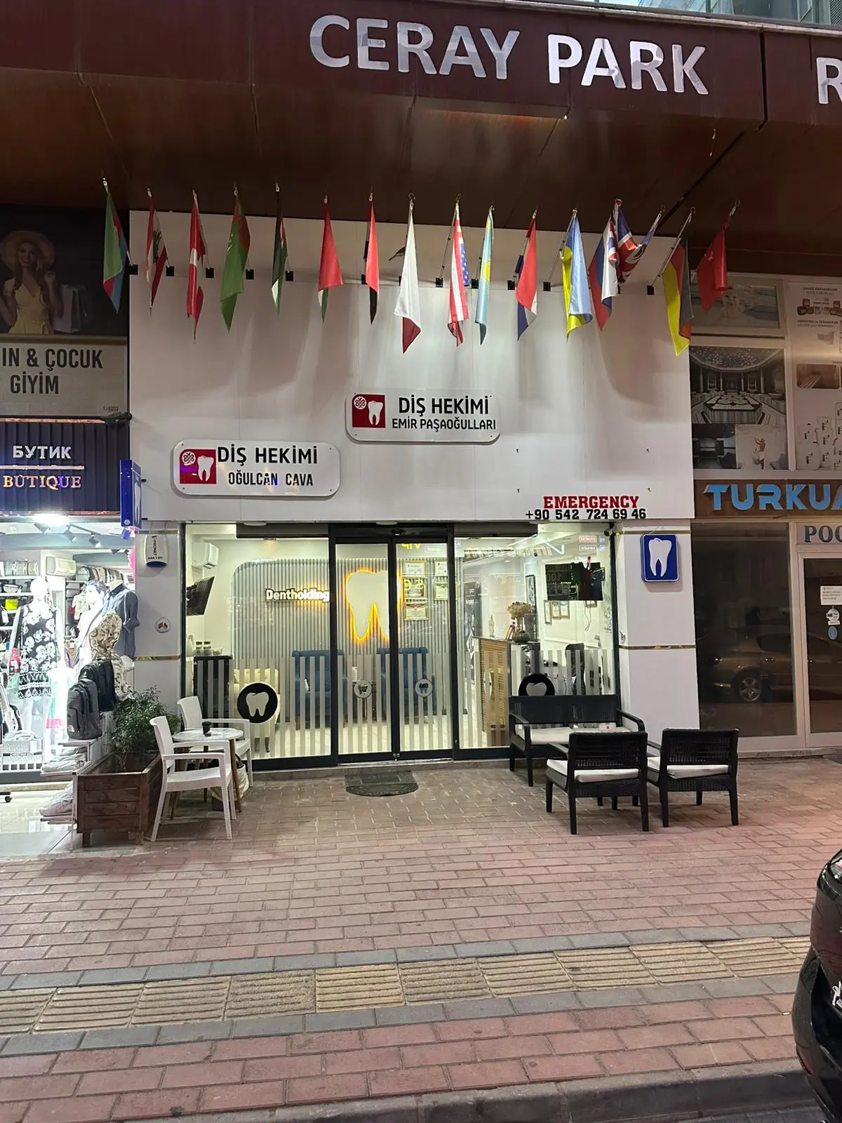 Diş Hekimi Emir Paşaoğulları