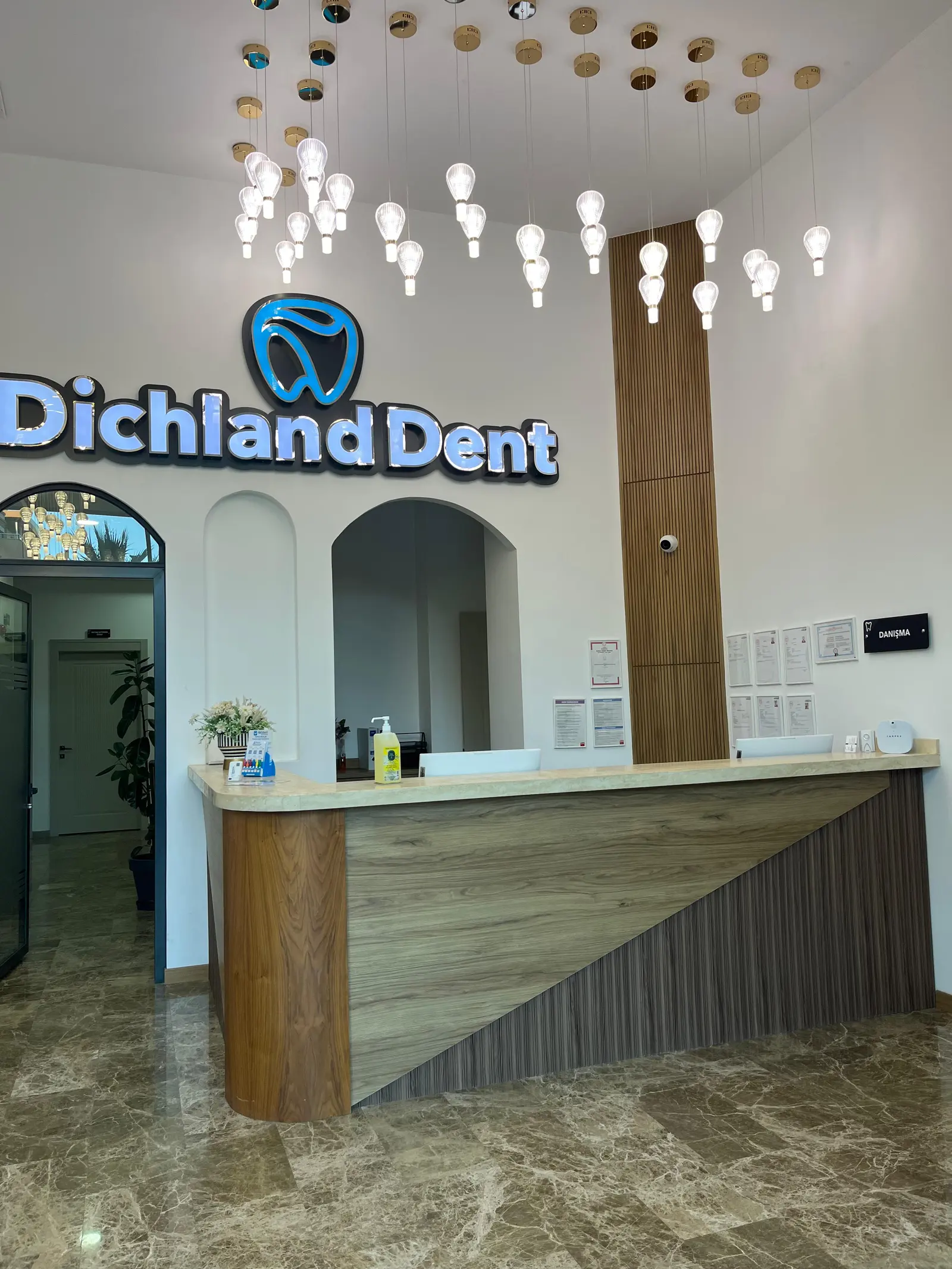 Dichland Dent Ağız ve Diş Sağlığı Polikliniği